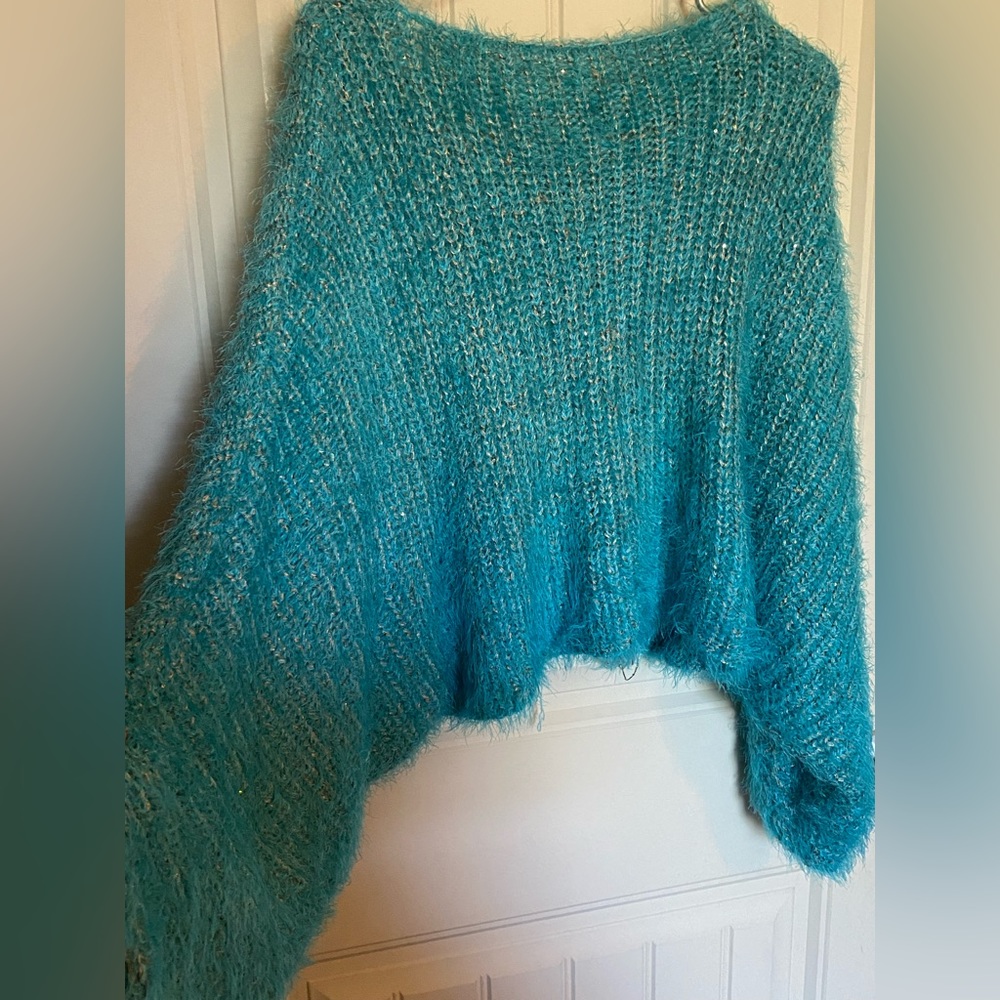 Distressed Oversized Sweater - Picture 4 of 5